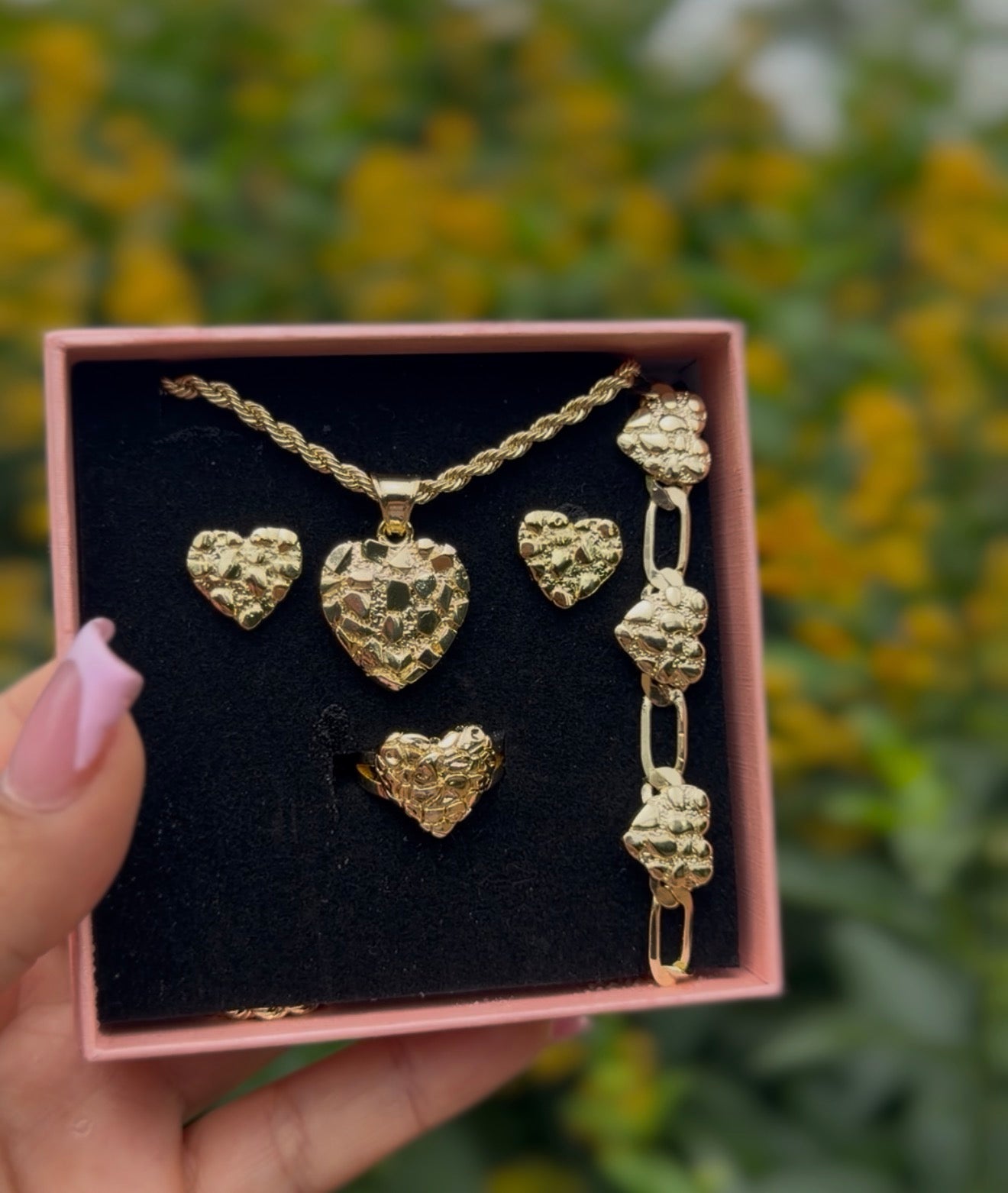 Medium nugget heart chain (only necklace and pendant )