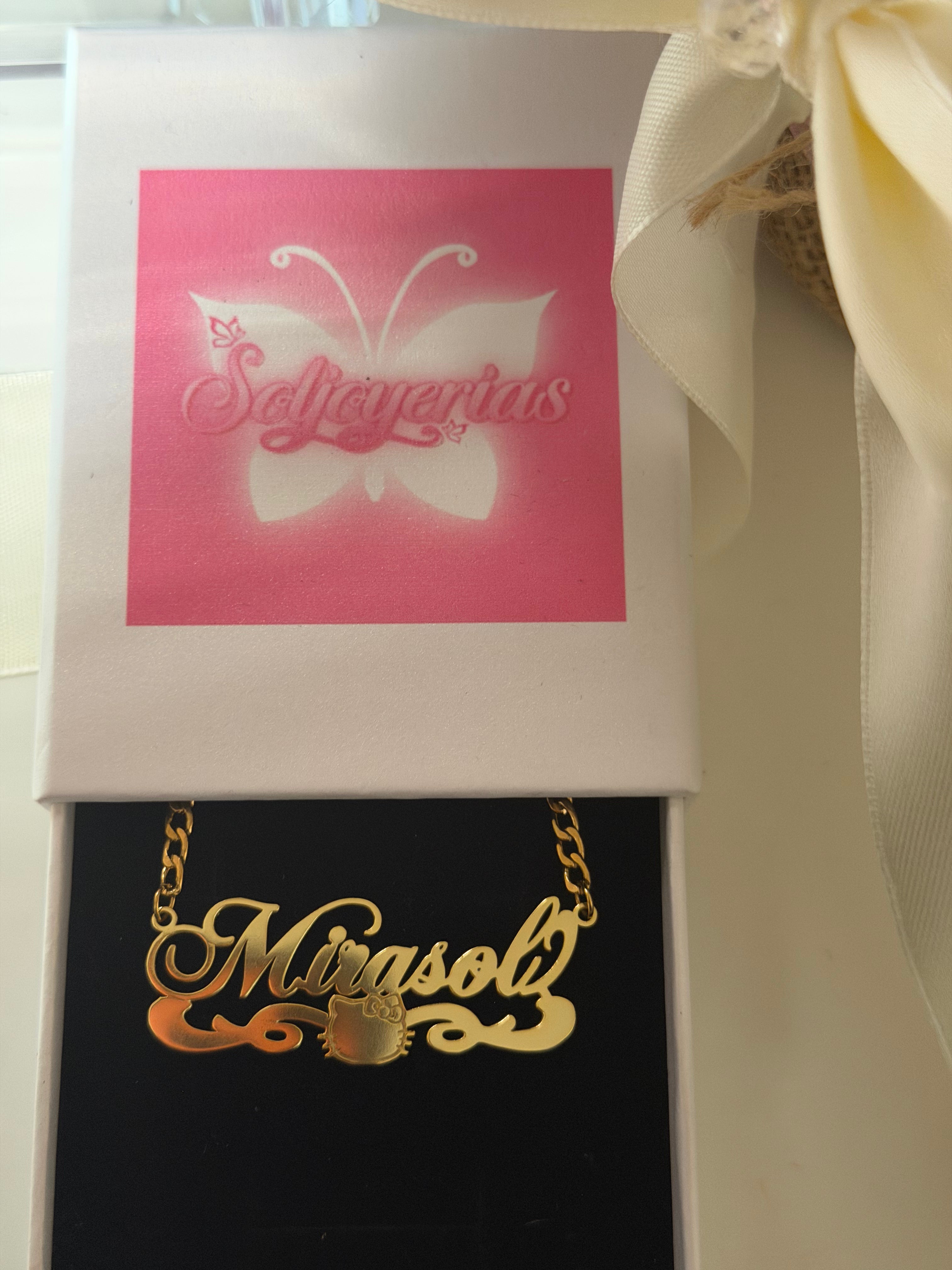 Kitty gold head necklace
